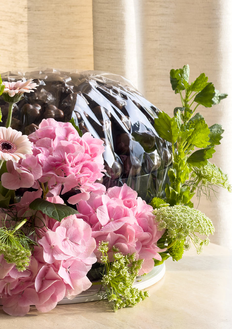 Sunken Garden flowers and chocolates tray